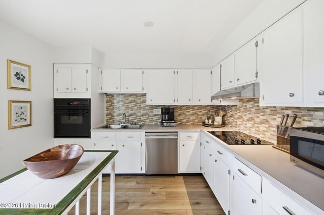 3811 Washington Square 2G, Louisville, KY 40207
