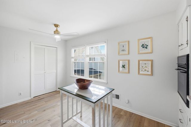 3811 Washington Square 2G, Louisville, KY 40207