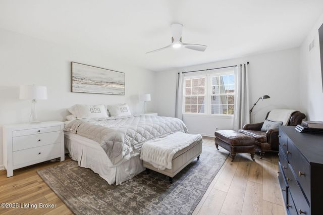 3811 Washington Square 2G, Louisville, KY 40207