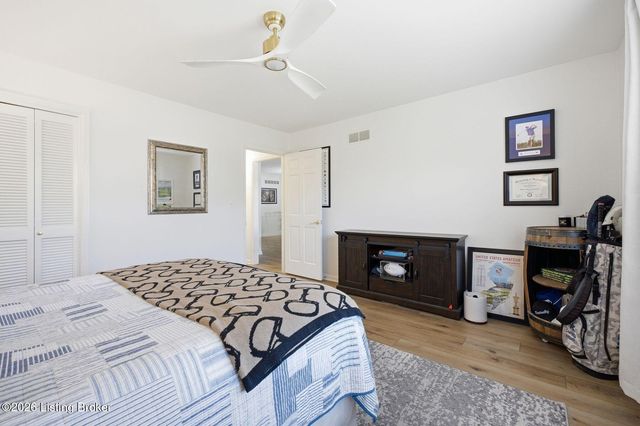 3811 Washington Square 2G, Louisville, KY 40207