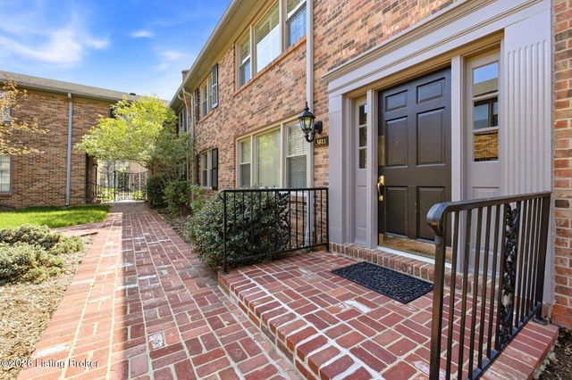 3811 Washington Square 2G, Louisville, KY 40207