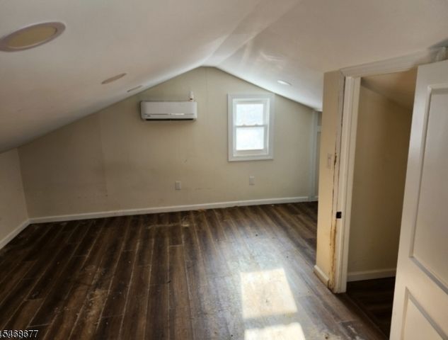 18 Mountainside Dr, Vernon Twp., NJ 07461