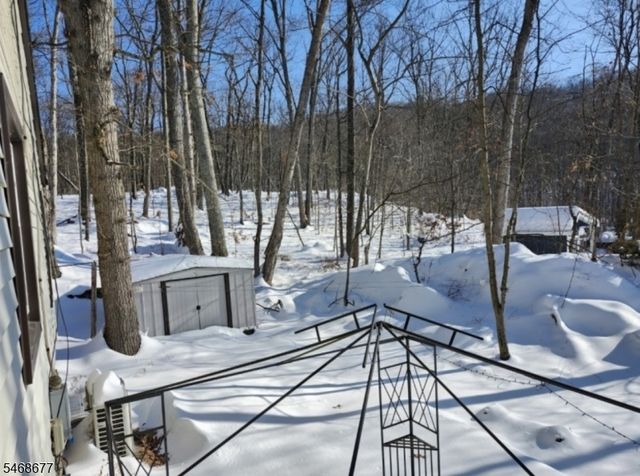 18 Mountainside Dr, Vernon Twp., NJ 07461