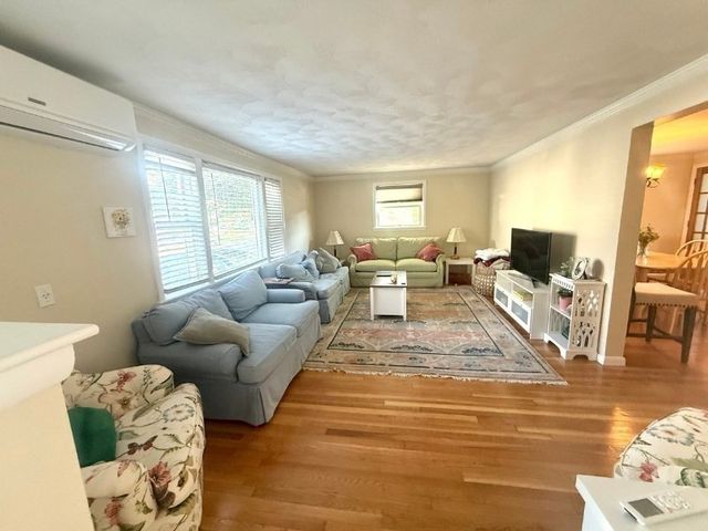 83 Ralph St. 1, Watertown, MA 02472