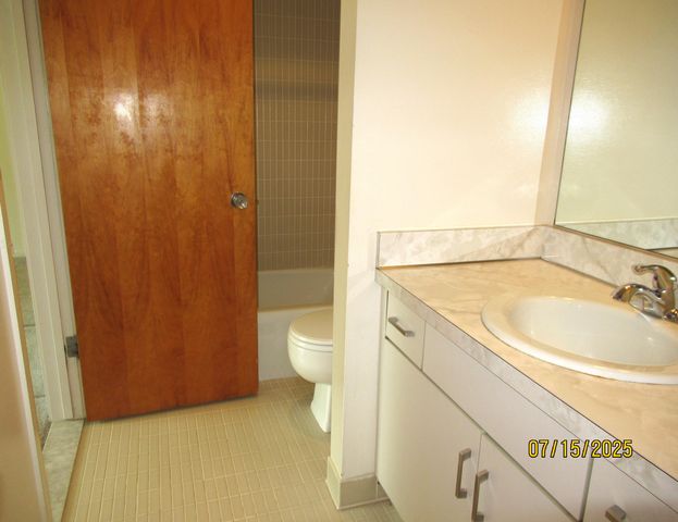 1 Westbury Court, Ann Arbor, MI 48105