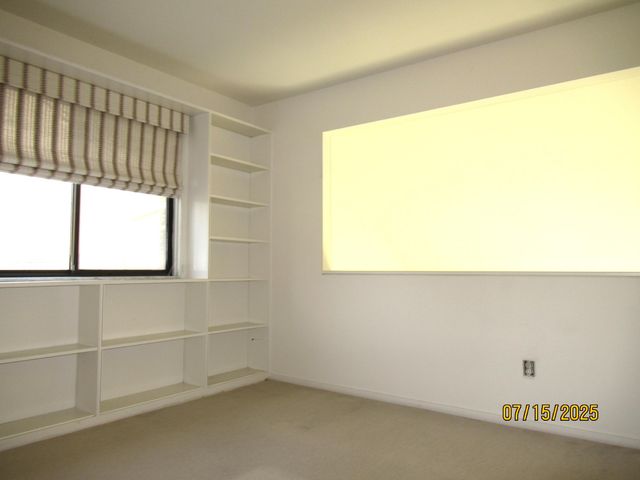 1 Westbury Court, Ann Arbor, MI 48105