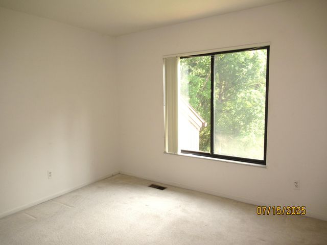 1 Westbury Court, Ann Arbor, MI 48105