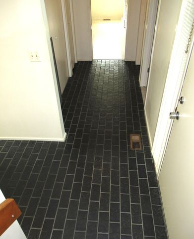 1 Westbury Court, Ann Arbor, MI 48105