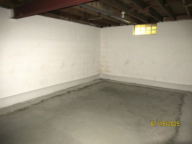 1 Westbury Court, Ann Arbor, MI 48105