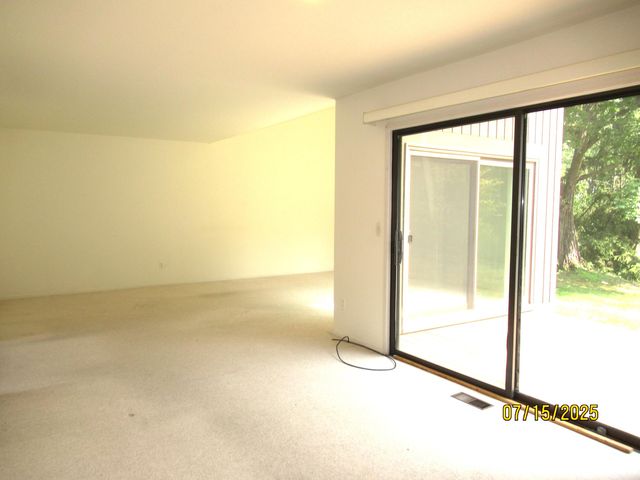 1 Westbury Court, Ann Arbor, MI 48105