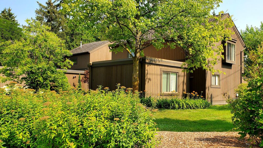 1 Westbury Court, Ann Arbor, MI 48105