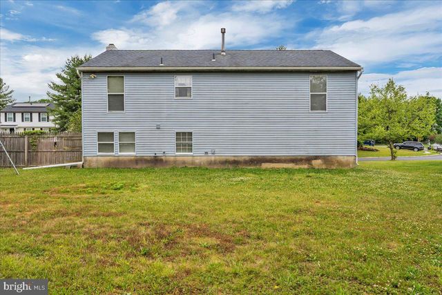 11 DECATUR LN, Sicklerville, NJ 08081