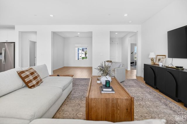 16513 chloe Court, Bakersfield, CA 93314