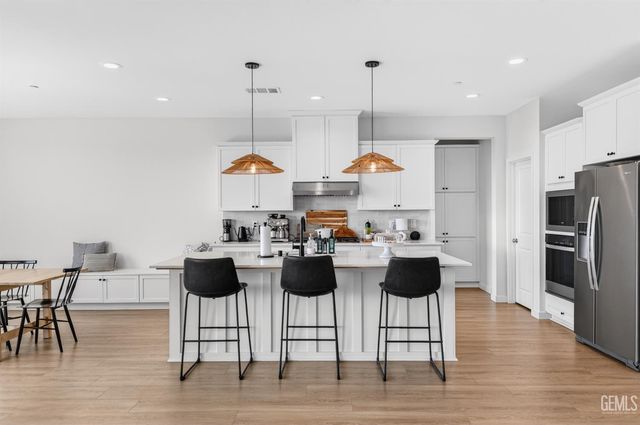 16513 chloe Court, Bakersfield, CA 93314