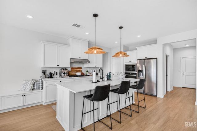 16513 chloe Court, Bakersfield, CA 93314