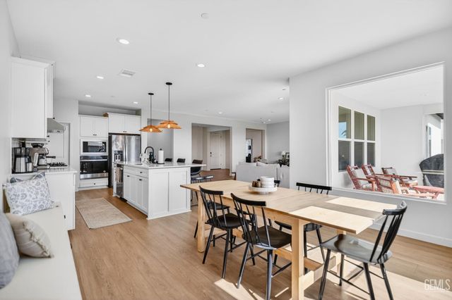 16513 chloe Court, Bakersfield, CA 93314