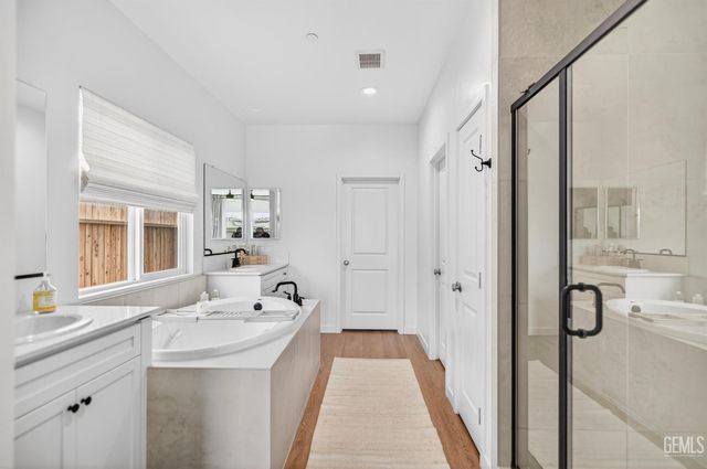 16513 chloe Court, Bakersfield, CA 93314