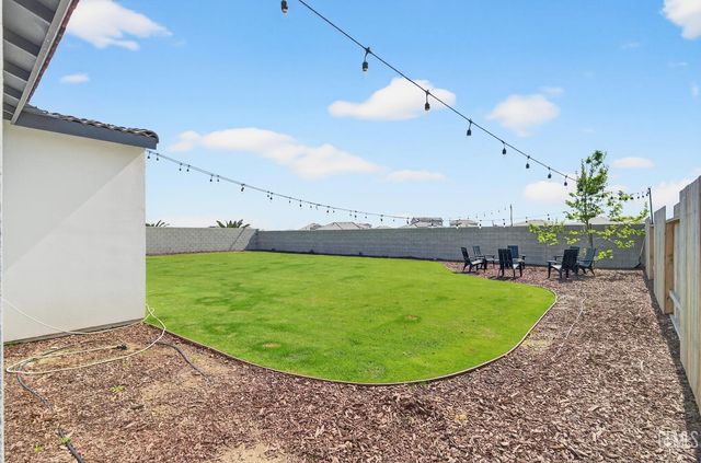 16513 chloe Court, Bakersfield, CA 93314