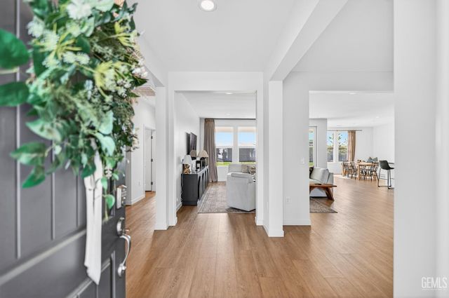 16513 chloe Court, Bakersfield, CA 93314