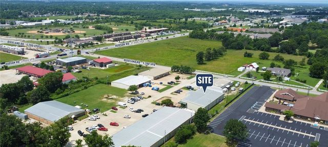 1721 Acorn Drive, Rogers, AR 72756