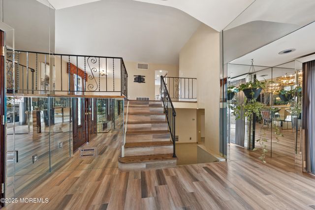 11 Woodview Drive, Marlboro, NJ 07746