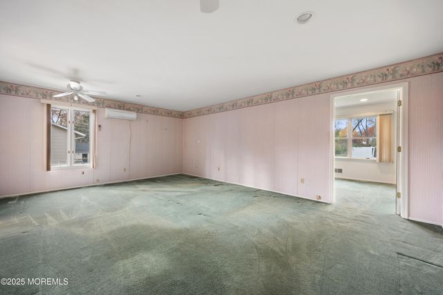 11 Woodview Drive, Marlboro, NJ 07746