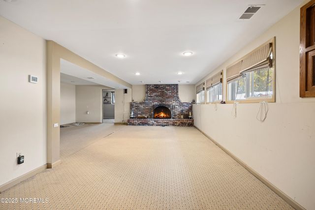 11 Woodview Drive, Marlboro, NJ 07746