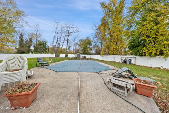 11 Woodview Drive, Marlboro, NJ 07746