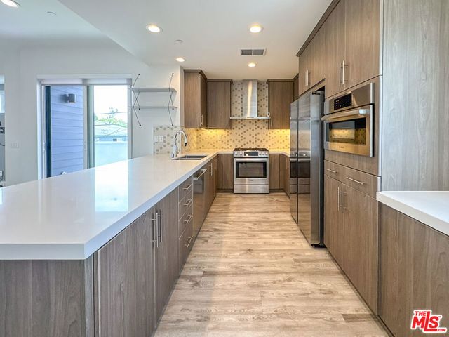 3309 Aria Lane, Los Angeles, CA 90034