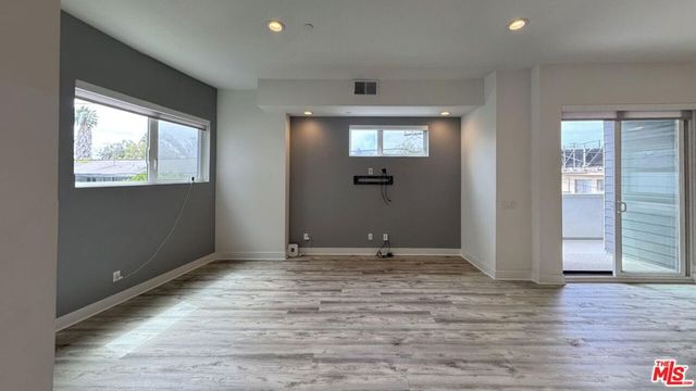 3309 Aria Lane, Los Angeles, CA 90034