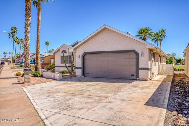 5729 E LAWNDALE Street, Mesa, AZ 85215