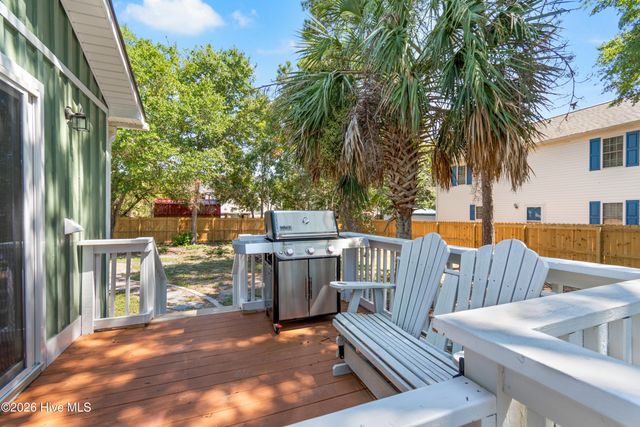 146 NE 5th Street, Oak Island, NC 28465