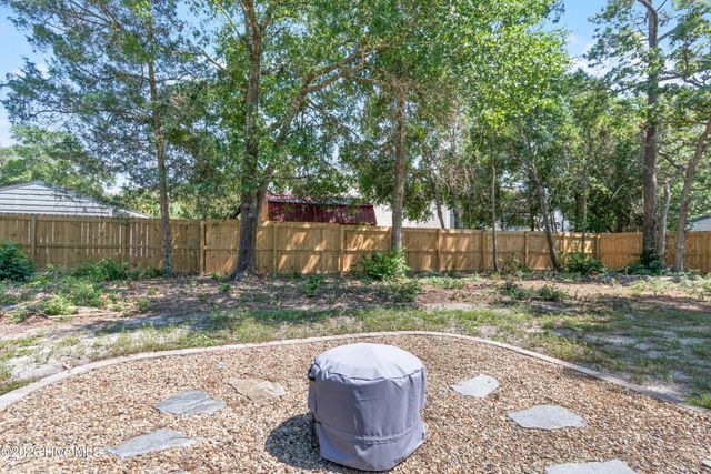 146 NE 5th Street, Oak Island, NC 28465