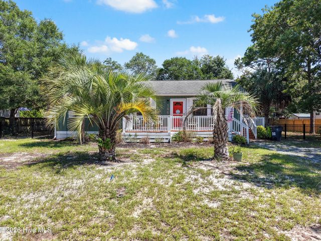 146 NE 5th Street, Oak Island, NC 28465