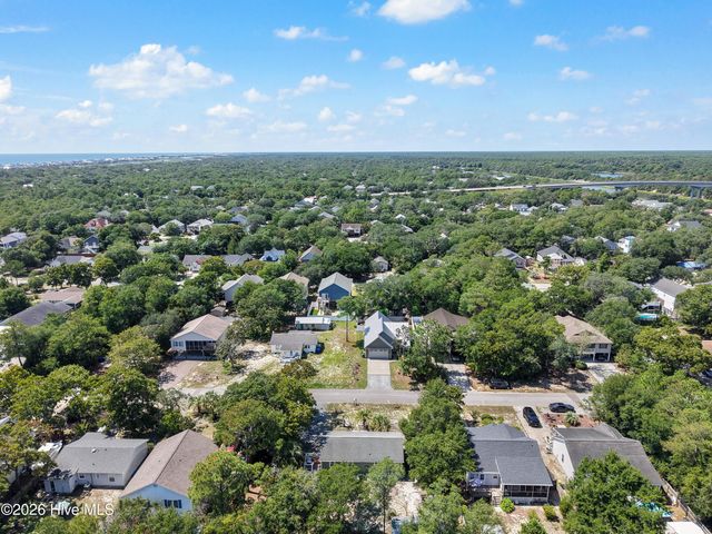 146 NE 5th Street, Oak Island, NC 28465