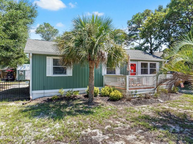 146 NE 5th Street, Oak Island, NC 28465