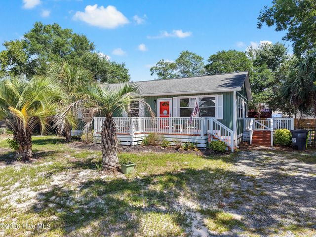 146 NE 5th Street, Oak Island, NC 28465