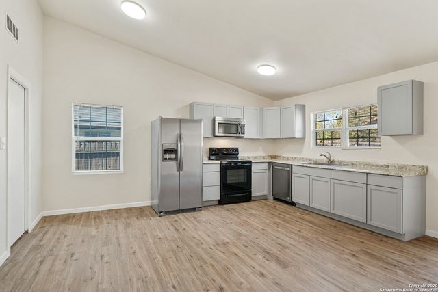 4307 LAS CRUCES ST, San Antonio, TX 78233