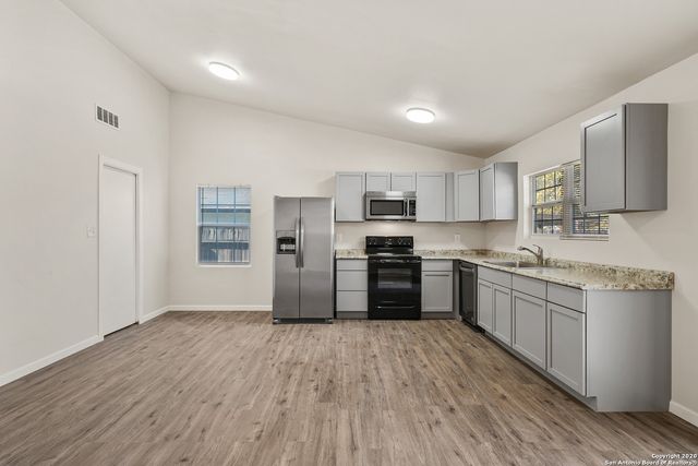 4307 LAS CRUCES ST, San Antonio, TX 78233