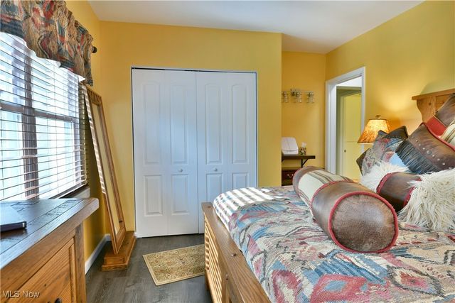 2279 Reeves Road NE, Warren, OH 44483