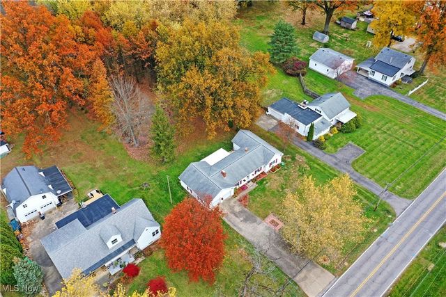 2279 Reeves Road NE, Warren, OH 44483