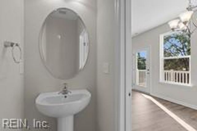 110 Freeman DR, Hampton, VA 23666