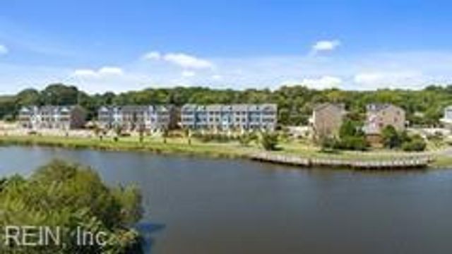 110 Freeman DR, Hampton, VA 23666