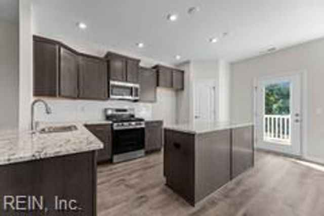 110 Freeman DR, Hampton, VA 23666