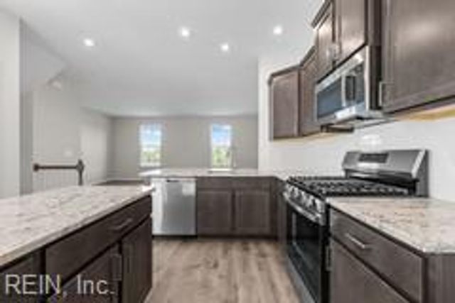 110 Freeman DR, Hampton, VA 23666