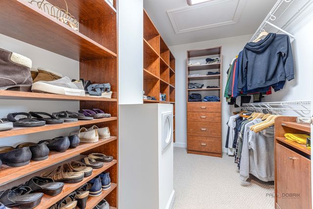 231 Cater Lane, Libertyville, IL 60048