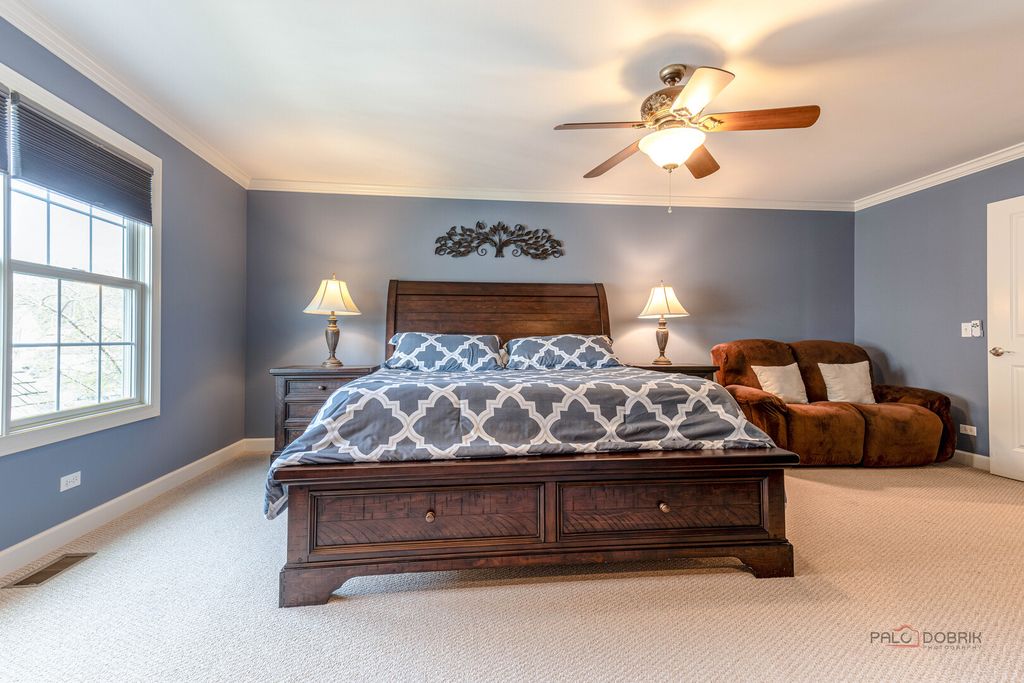 Image 23 of property listing at 231 Cater Lane, Libertyville, IL 60048
