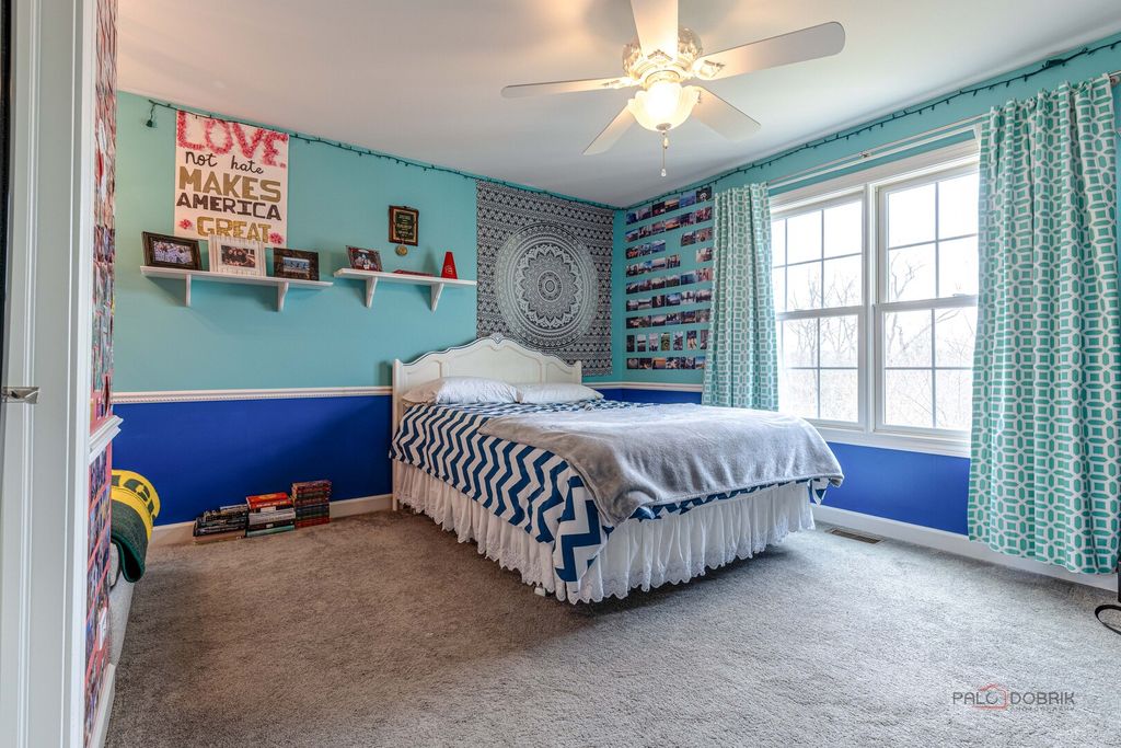 Image 30 of property listing at 231 Cater Lane, Libertyville, IL 60048