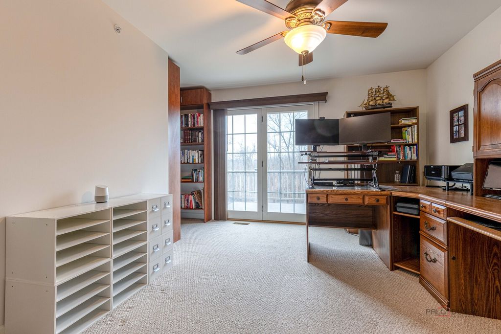 Image 35 of property listing at 231 Cater Lane, Libertyville, IL 60048