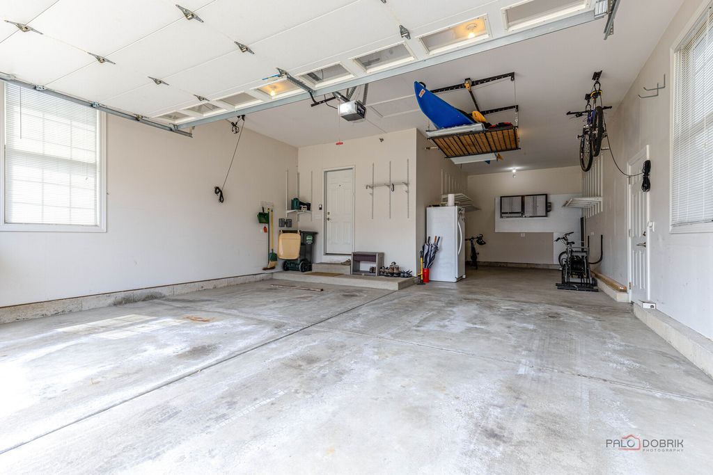 Image 44 of property listing at 231 Cater Lane, Libertyville, IL 60048